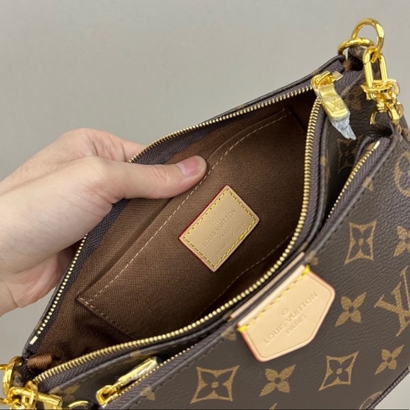 LV crossbody for sale! Send me an offer & I’ll do my best to work with you! - Picture 4 of 6